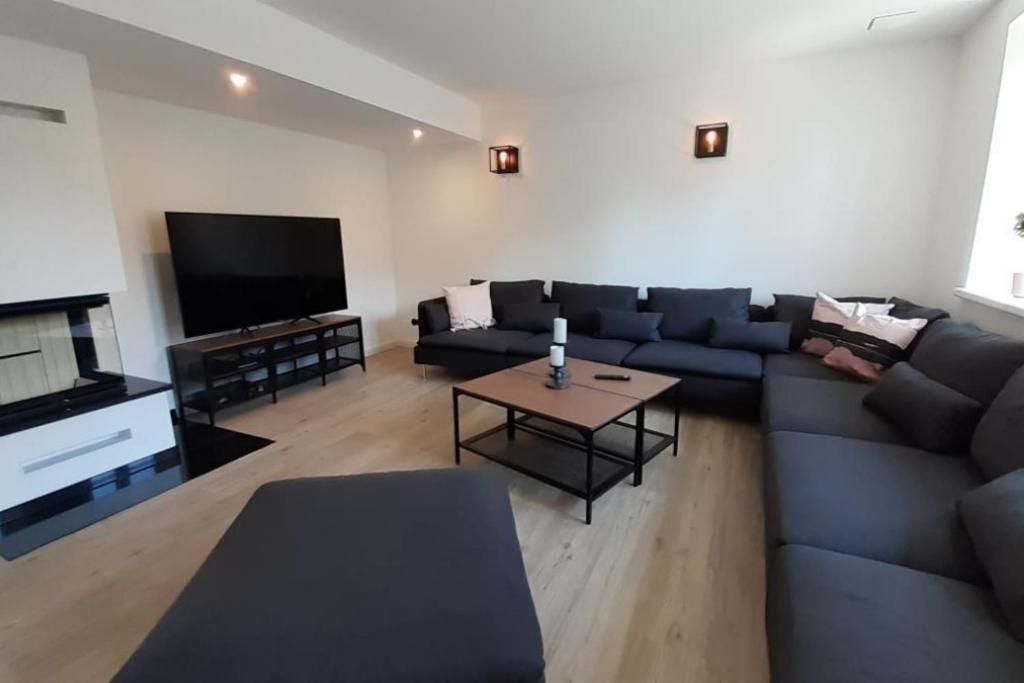 Fh Magnolia Fuer 12 Pers. Mit Terrasse + Dachterasse Villa Born Buitenkant foto